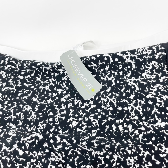 FOREVER 21+ Women’s Plus Size Swim Bottom Black White High Waist Modest - Picture 4 of 9